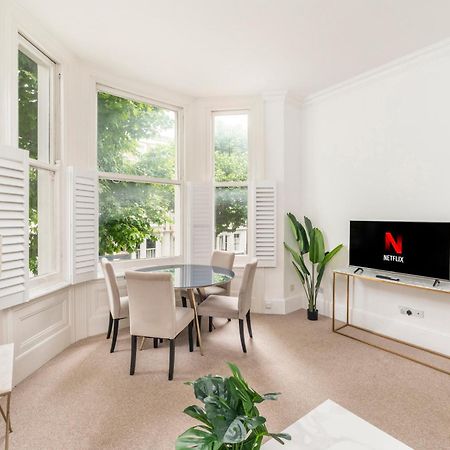 2 Min Walk Earls Court Station - Luxury 2 Bedroom Flat Londra Exterior foto